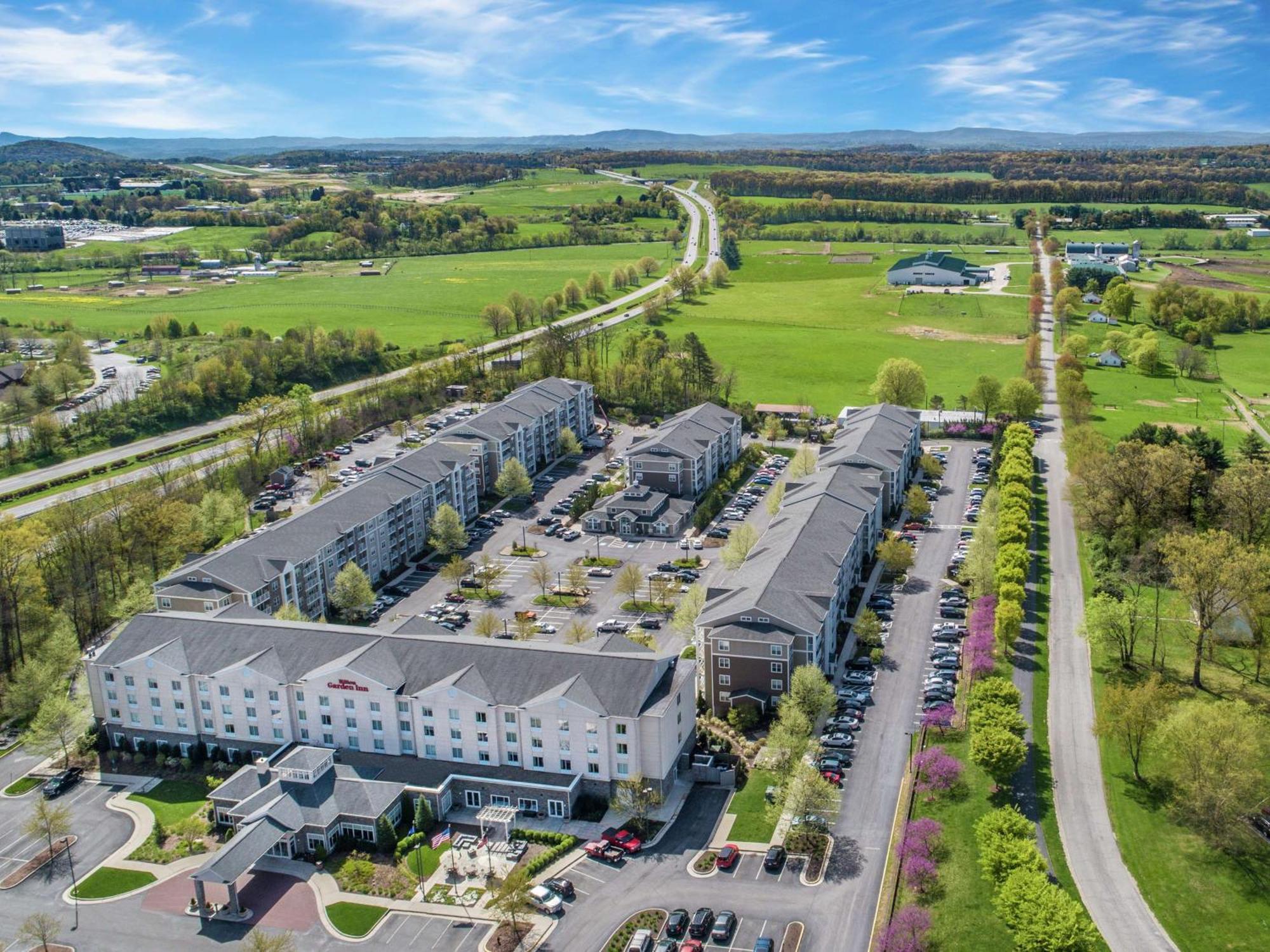 Hilton Garden Inn Blacksburg University Exterior photo